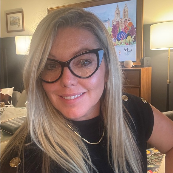 Meet your Posher, Gigi - Picture 2 of 2